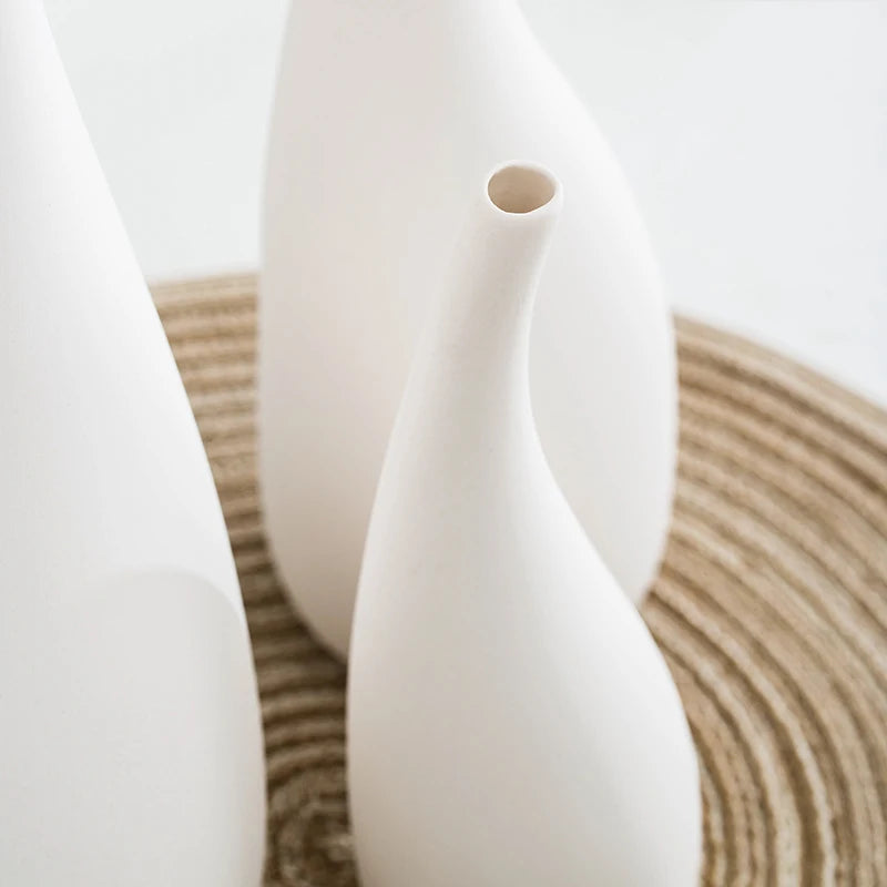 SCULPTURA Ceramic Vase
