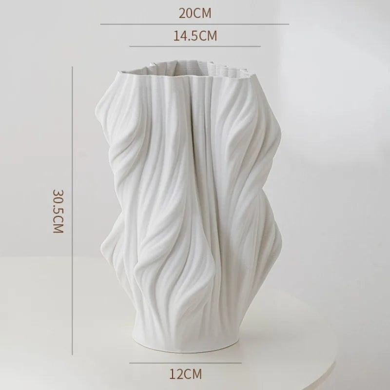 VELOURA Wave Vase