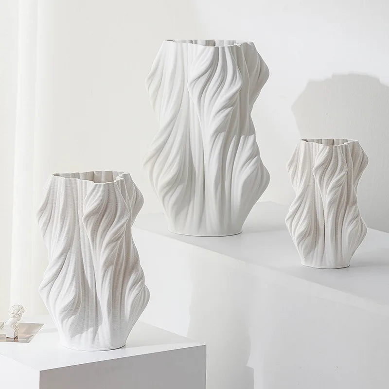 VELOURA Wave Vase